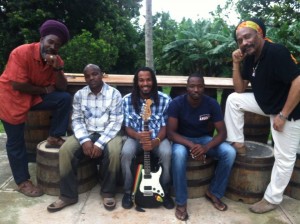 miembros originales de Yasus Afari & Dub Vijan Band