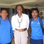 Colombian national coach Raul Diaz Quejada, olympian Grace Jackson and colombian junior athlete Diego Palomeque at the University of the West Indies in Kingston (Nov 2011)